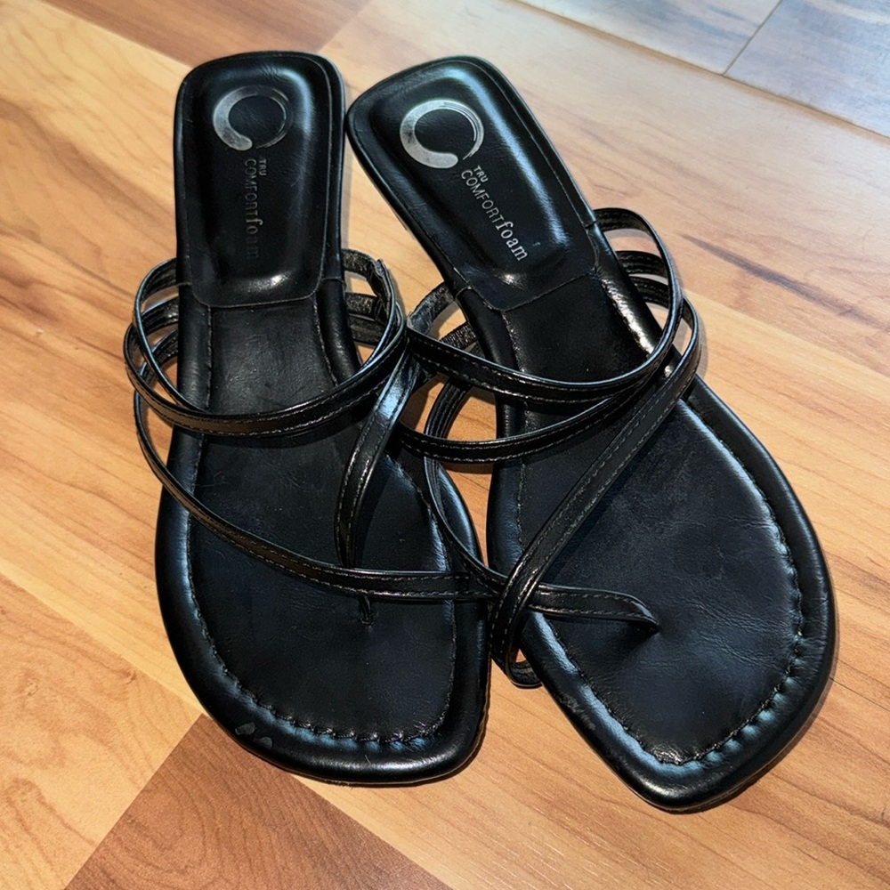 Size 6 black sandals with small heel